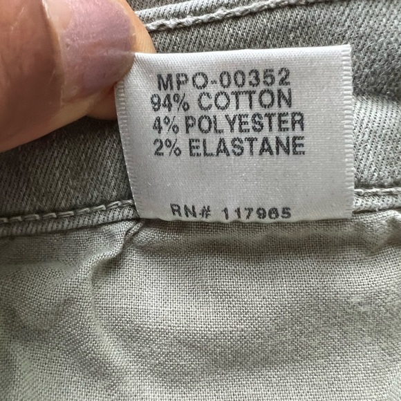 J. Brand Suvi green jeans cropped skinny size 31 button hem - Picture 6 of 8